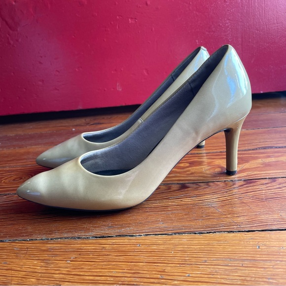 Rockport Total Motion 75mm Pointed Toe Heel - Warm Taupe - 8.5 - Picture 1 of 9